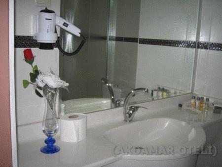 Akdamar Hotel Van Room photo